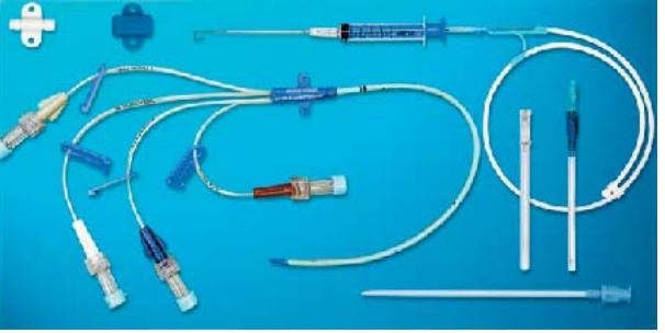 Набір для центральної венозної катетеризації з чотирипросвітним катетером Blue FlexTip®. Розмір катетера 8.5 Fr, довжина 20 cm(CV-15854)